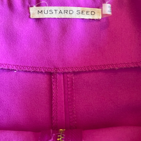Mustard Seed Neon Pink High-Waisted Shorts - Picture 3 of 4